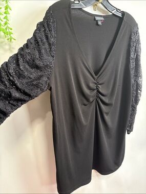 torrid Black V-Neck Ruched Front Top with Lace  Sleeves